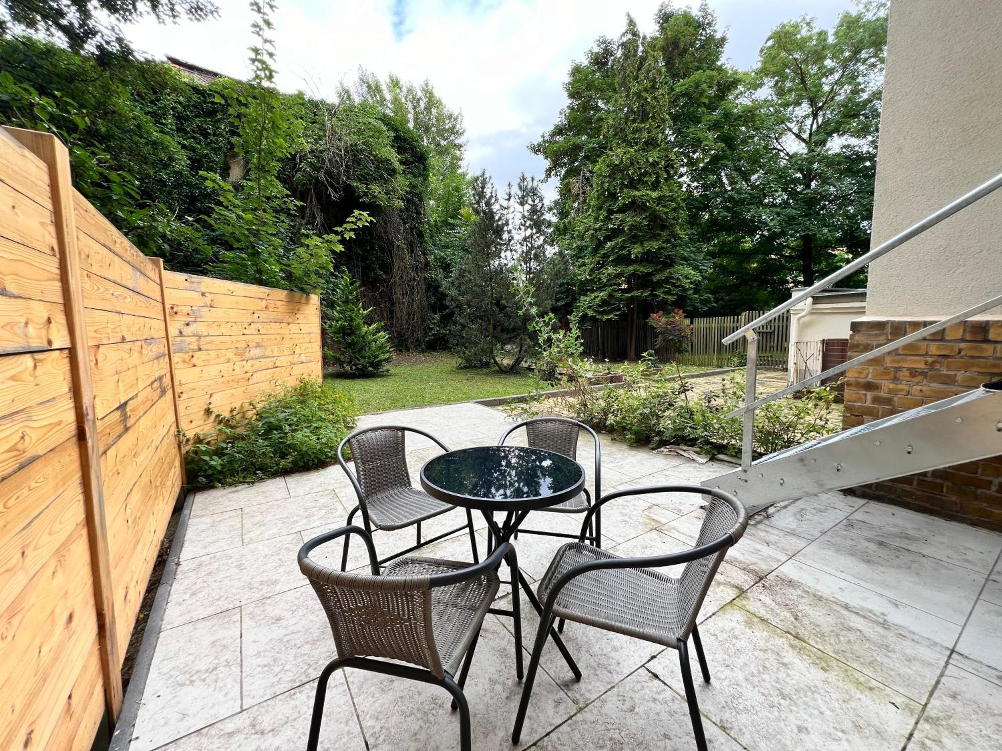 Soul-Apartment Terrasse Privat-Parkplatz Boxspringbett 55Zoll Tv Wlan Лейпциг Экстерьер фото